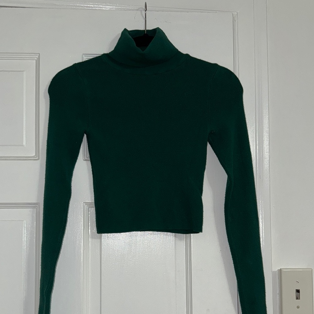 Green Turtleneck Long Sleeve Top